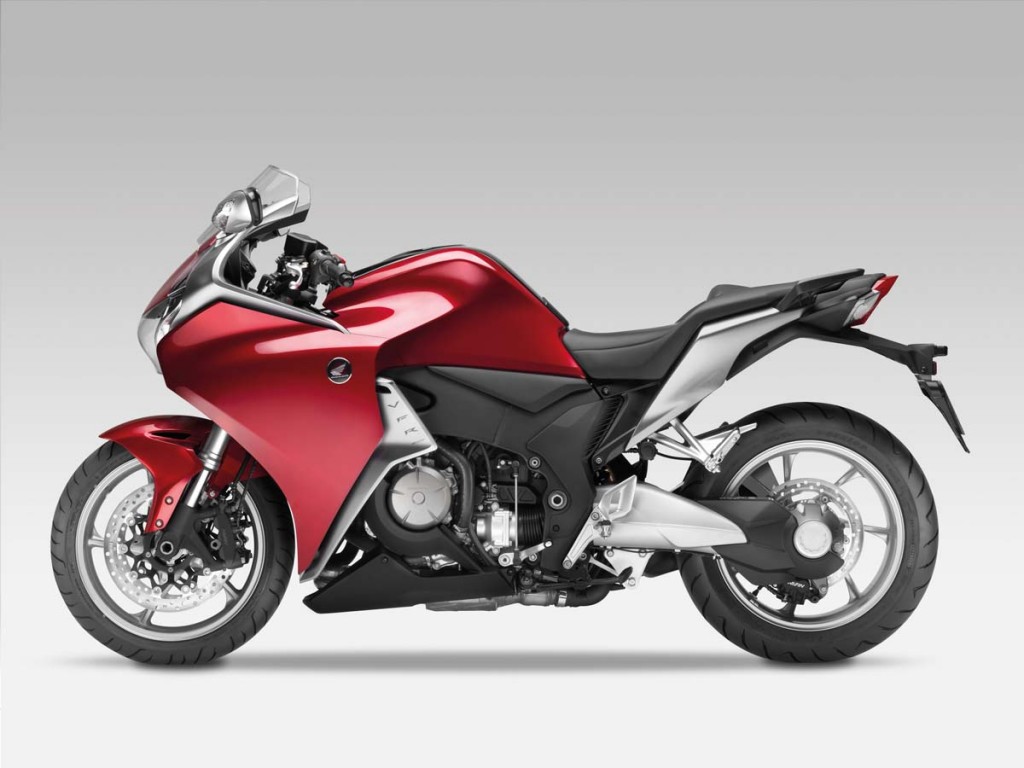Honda VFR1200F http://pausiphono.com/wp-content/uploads/2010/03/2010-Honda-VFR1200f-2-1024x768.jpg